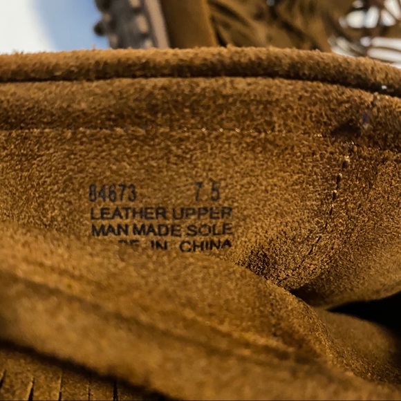 Minnetonka Fringed Mid Calf Moccasin Boots NWOT - Picture 3 of 5